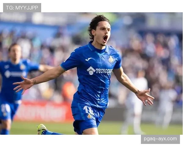 拉菲尼亚公布术后康复计划，全力冲刺重返赛场