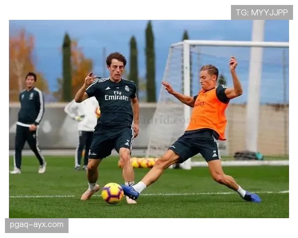 格拉纳达主帅战术奏效，球队状态回升剑指连胜